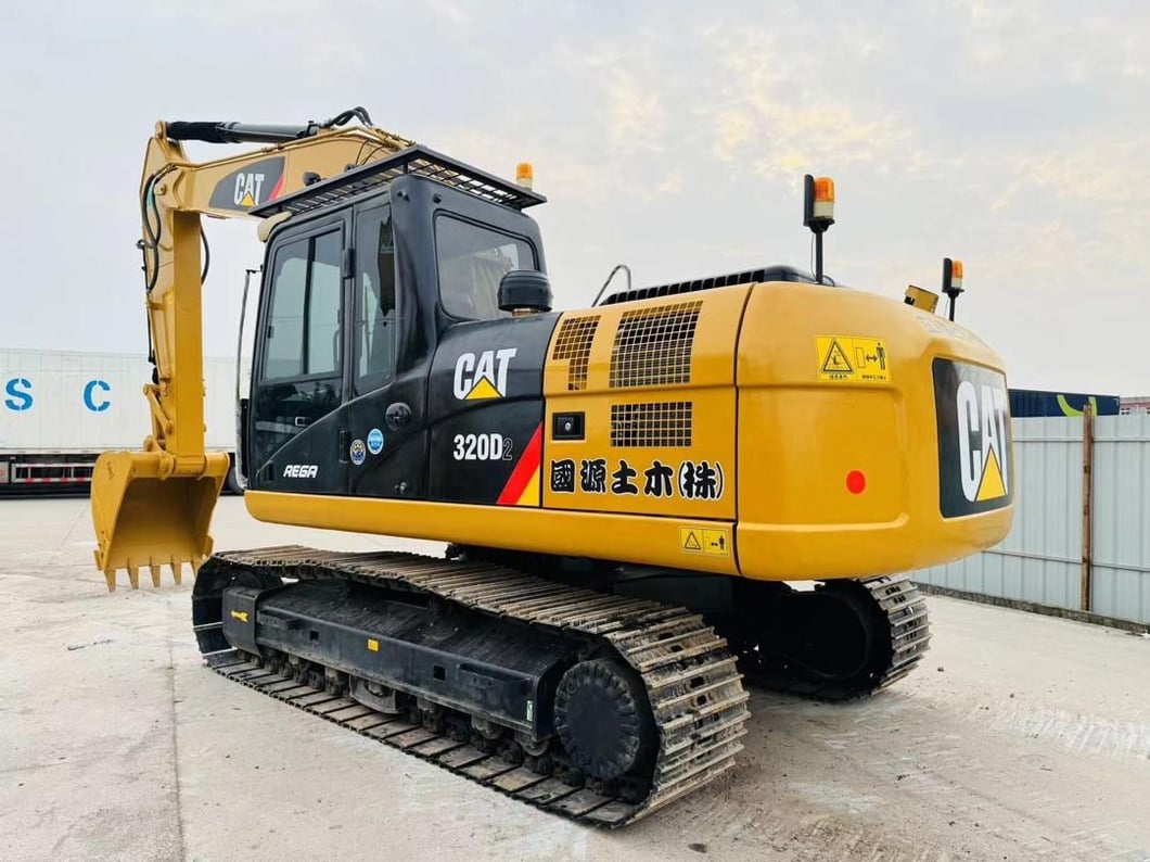 2023 Caterpillar 320CL Crawler Excavator
