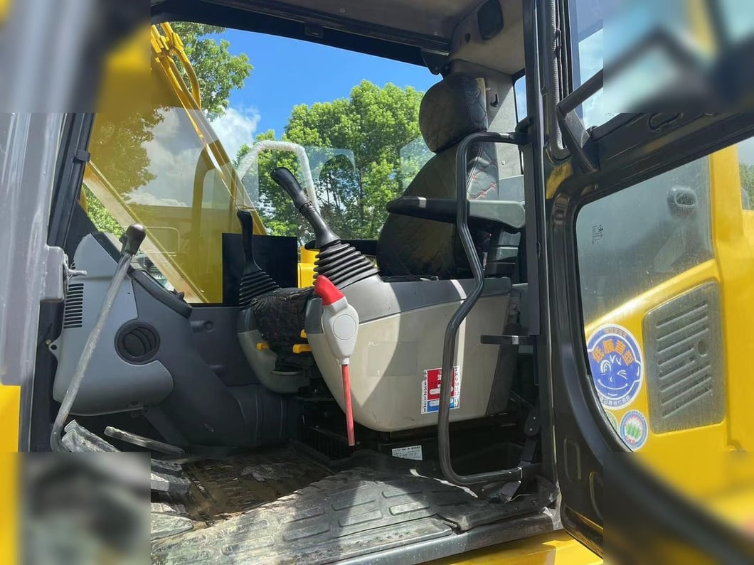 2020 Komatsu PC120-8 Crawler Excavator