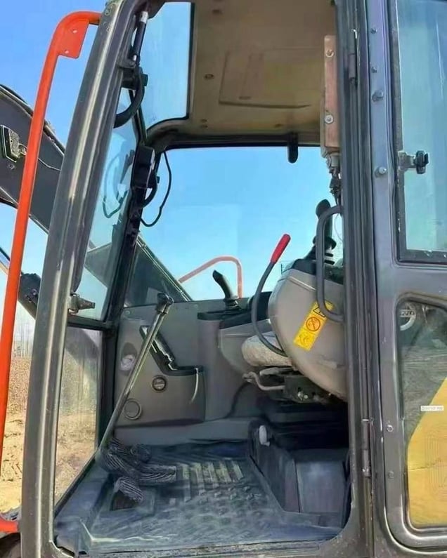 2025 Volvo EC80D Crawler Excavator