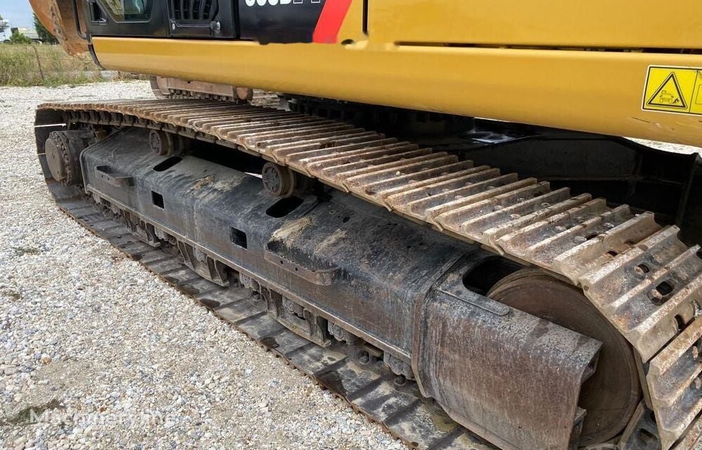 2020 Caterpillar 330D2L Crawler Excavator