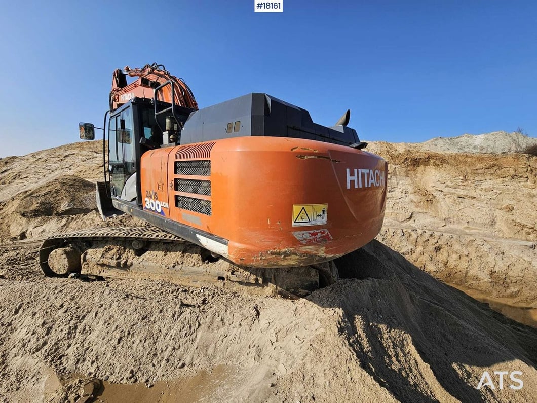 2020 Hitachi ZX300LCN-6 Crawler Excavator