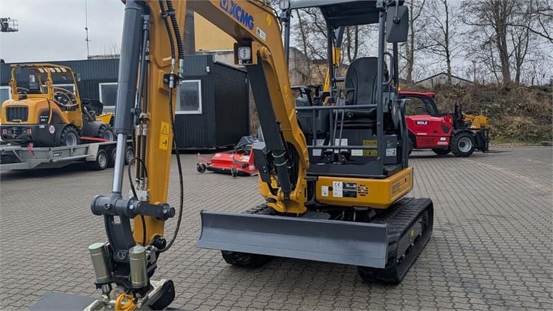 XCMG XE27E Mini Excavator
