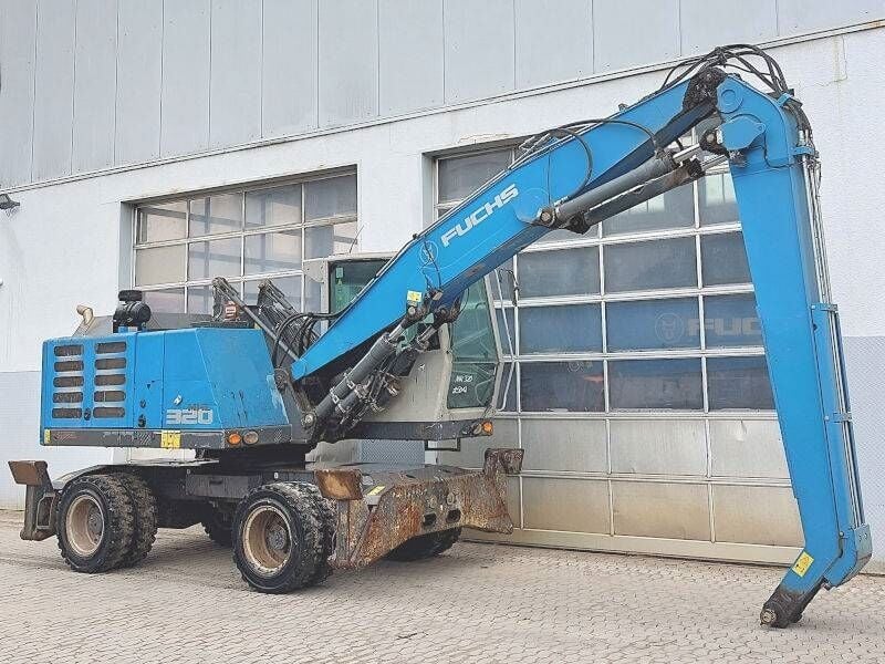 2016 Fuchs MHL320F Material Handler