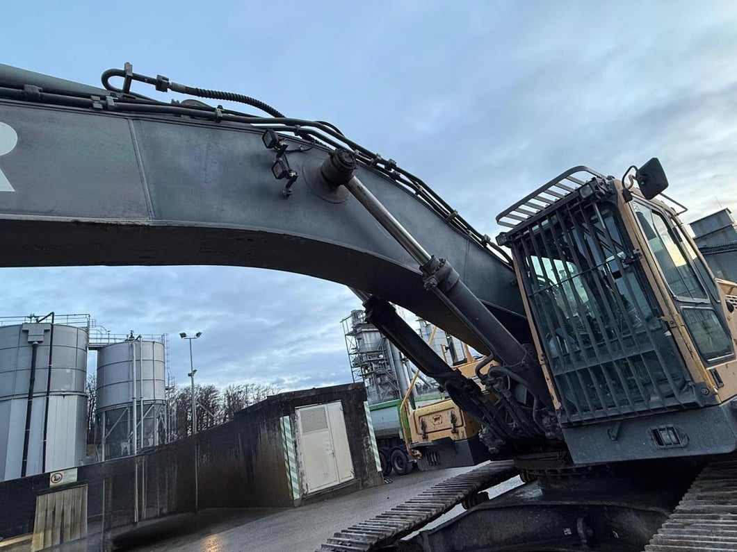 2007 Volvo EC460BLC Crawler Excavator