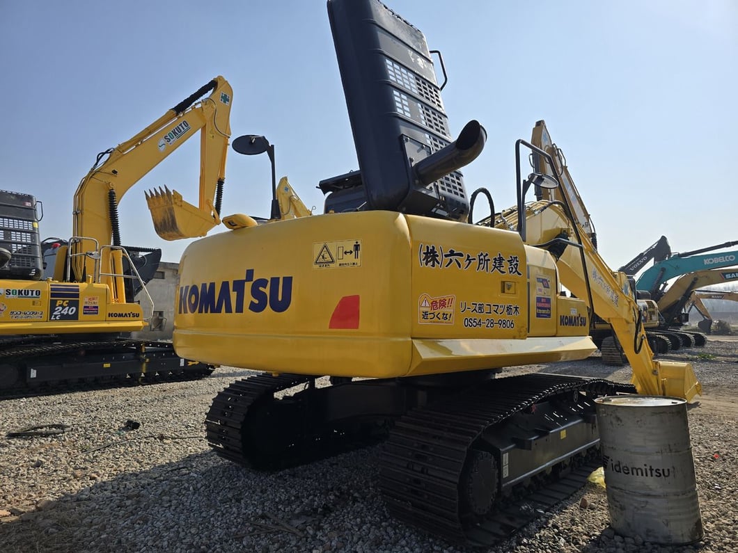 2024 Komatsu PC200-8 Crawler Excavator