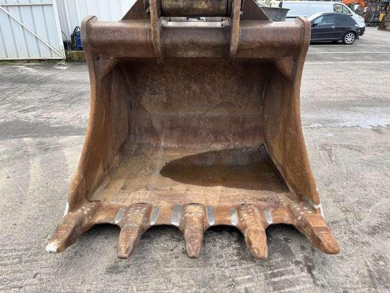 1990 Hitachi EX400LC Demolition Excavator