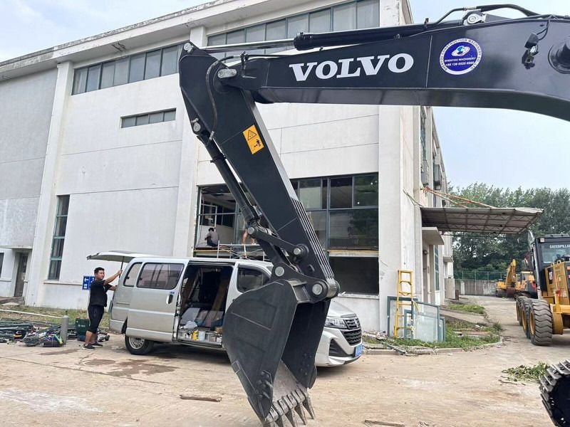 2023 Volvo EC210DL Crawler Excavator