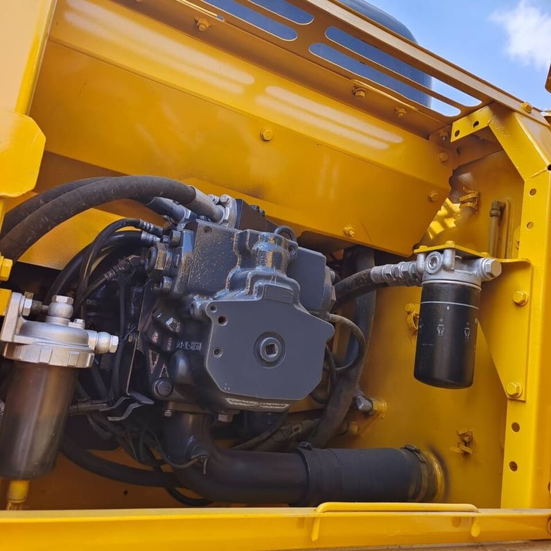 2024 Komatsu PC210 Crawler Excavator