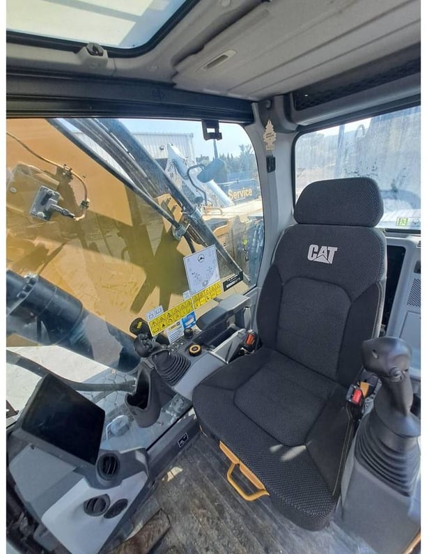 2024 Caterpillar MH3024 Wheel Excavator