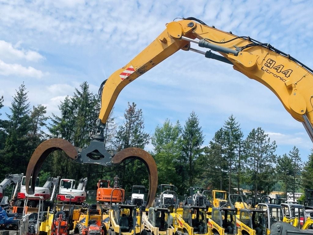 2004 Liebherr A944BHD Material Handler
