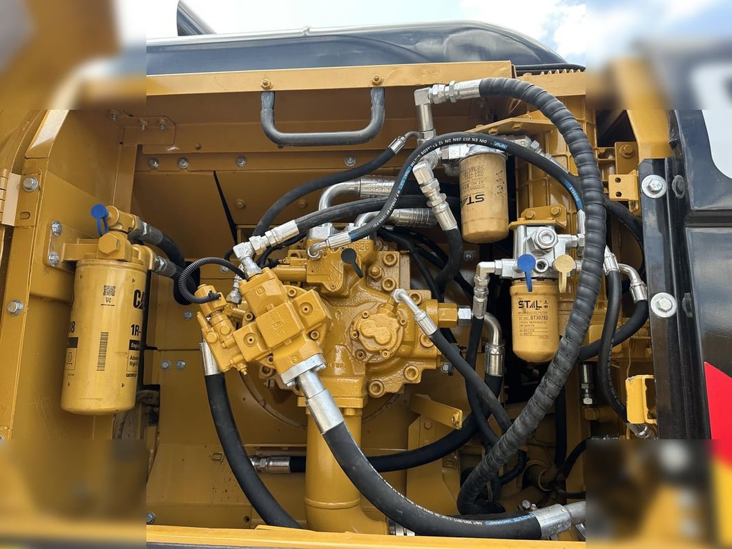 2022 Caterpillar 330D Crawler Excavator
