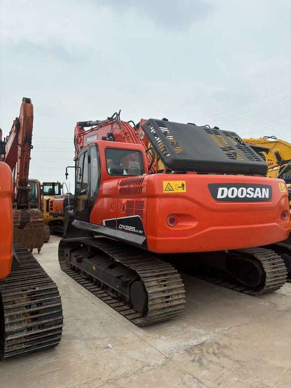 2023 Doosan DX225 Crawler Excavator