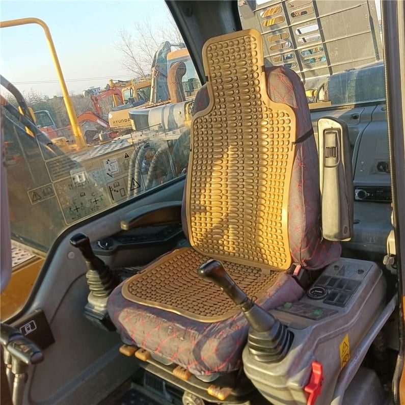 2023 Volvo EC140B Crawler Excavator