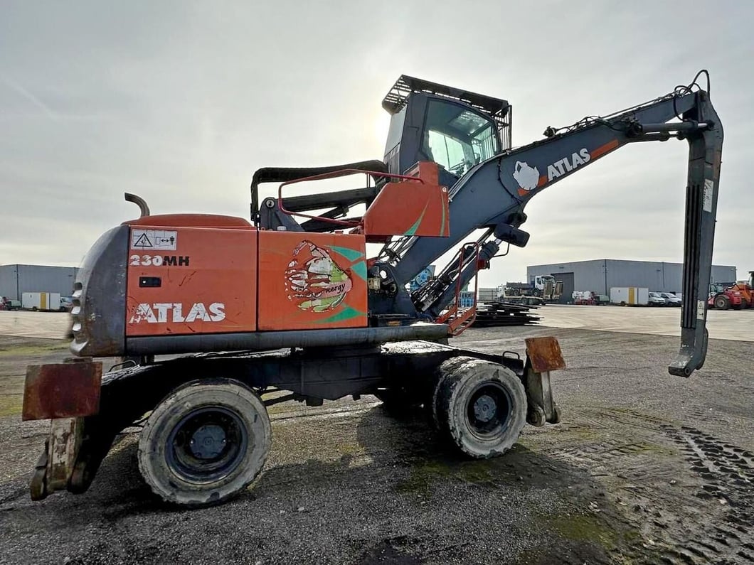2011 Atlas 230MH Material Handler
