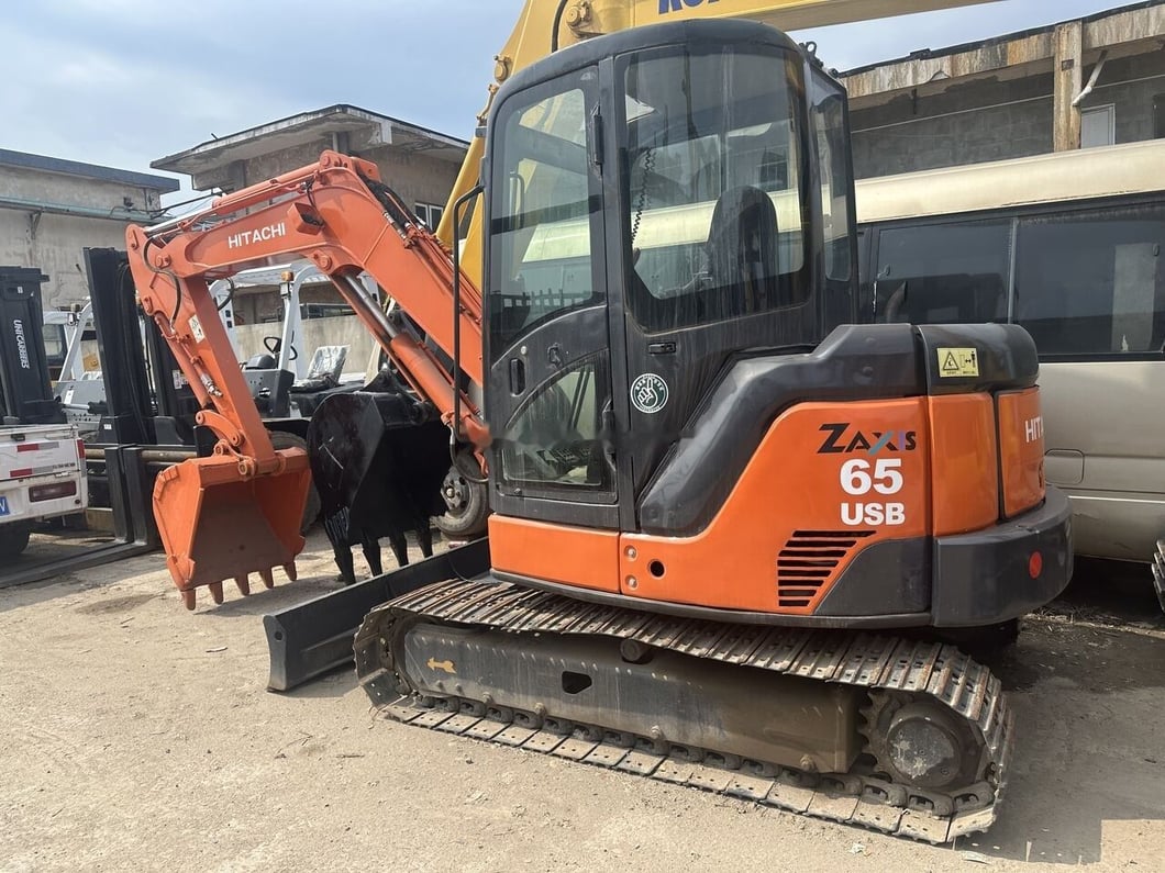 Hitachi ZX65 Mini Excavator