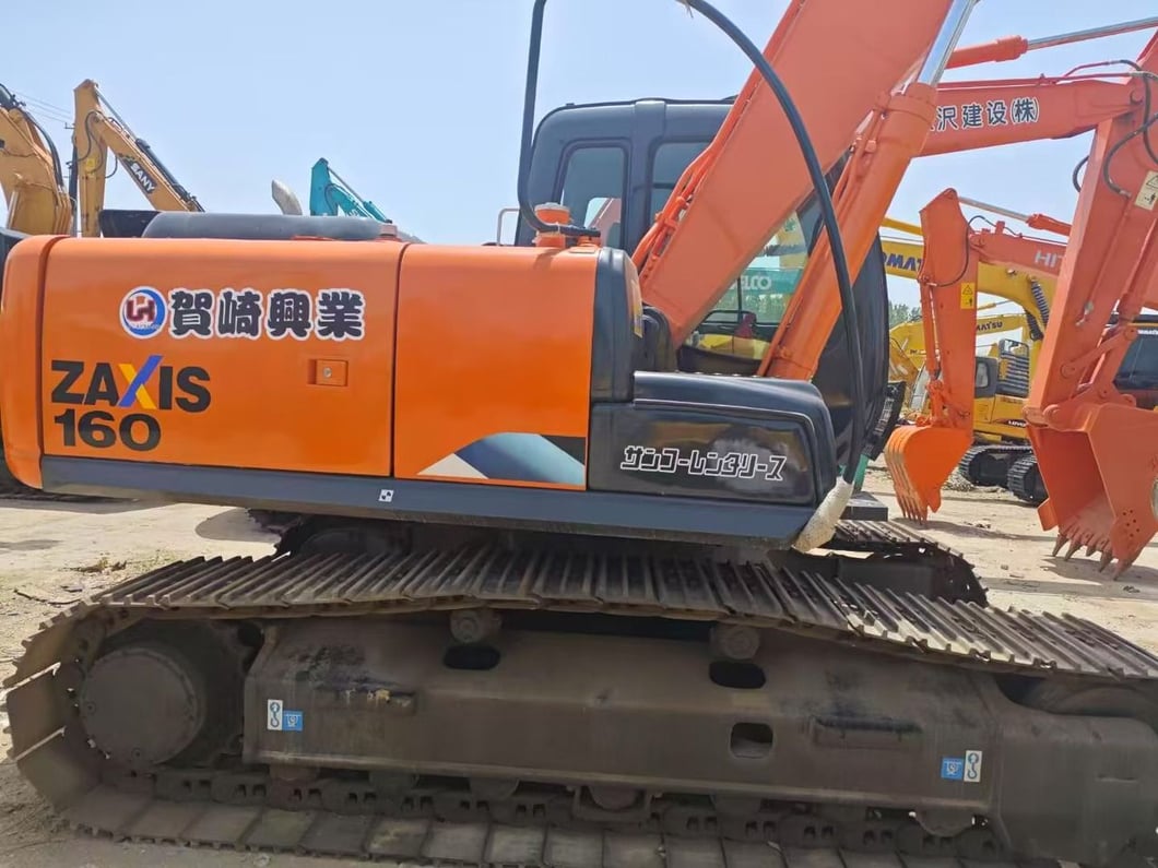 2020 Hitachi ZX160LC-7 Crawler Excavator