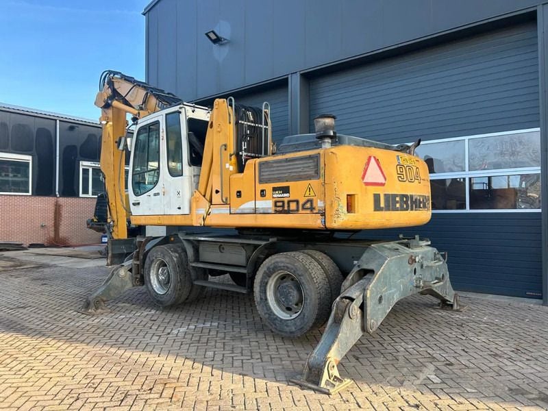 2010 Liebherr A904 C Material Handler