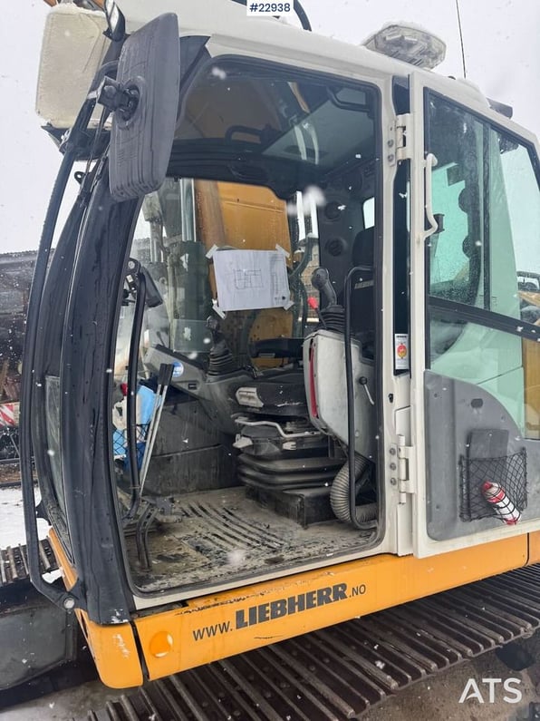 2018 Liebherr R914COMPACT Crawler Excavator
