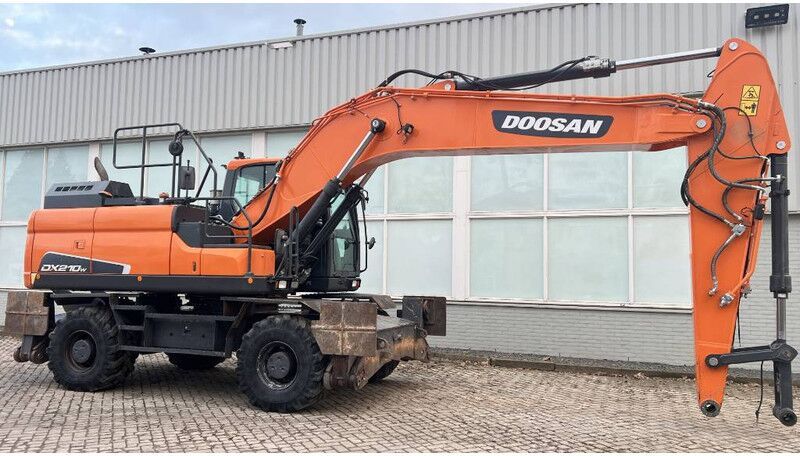 2020 Doosan DX210W-5 Wheel Excavator