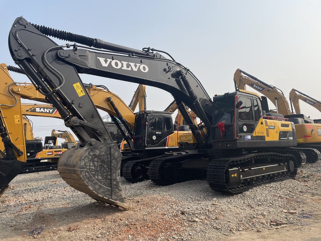 2022 Volvo EC360 Raupenbagger
