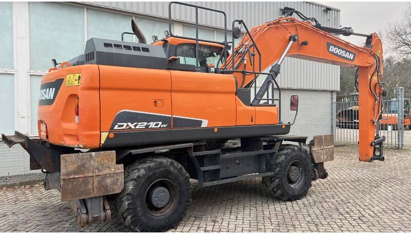 2020 Doosan DX210W-5 Wheel Excavator