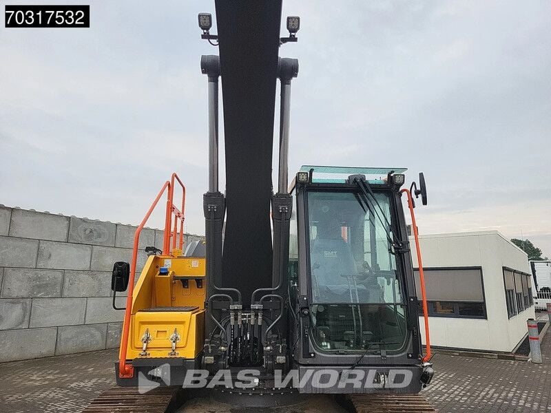 2021 Volvo EC220EL Crawler Excavator