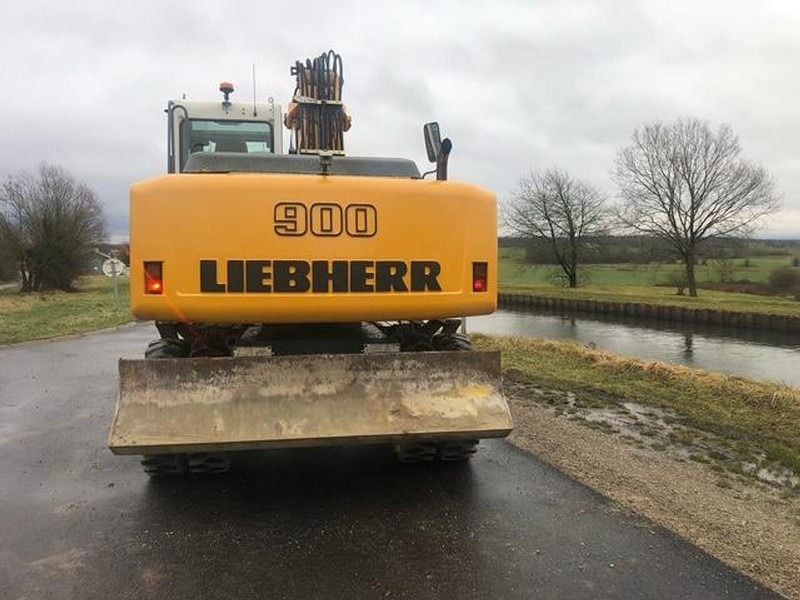 2009 Liebherr A900 Wheel Excavator