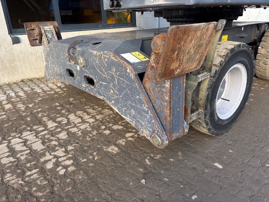 2018 Fuchs MHL331F Material Handler
