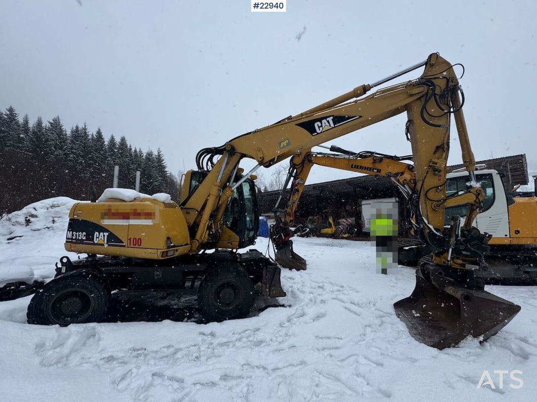 2005 Caterpillar M313C Wheel Excavator