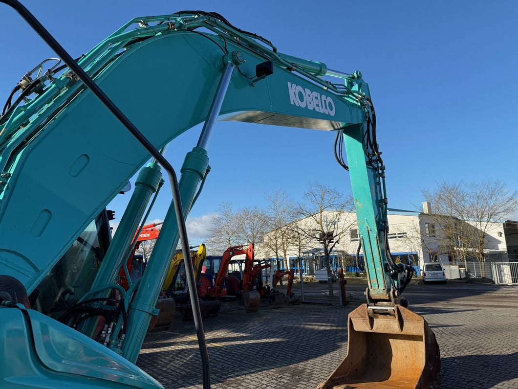 2018 Kobelco SK210 NLC-10 Crawler Excavator