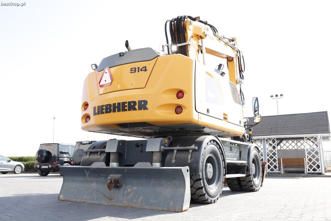 2017 Liebherr A914 LITRONIC Wheel Excavator