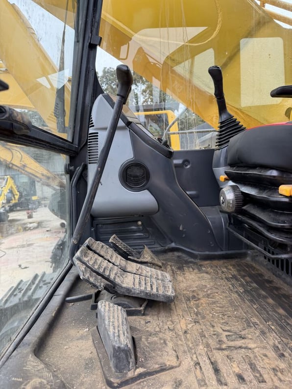 2024 Komatsu PC450-8 Crawler Excavator