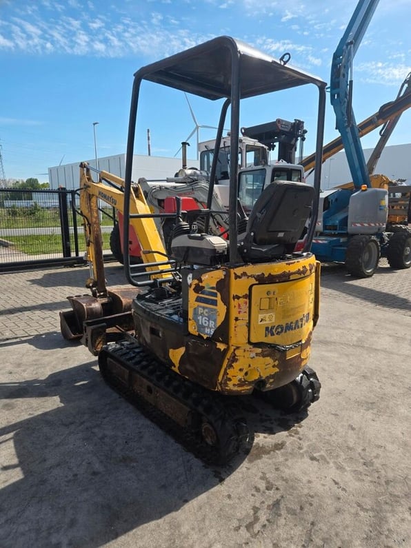 2016 Komatsu PC16R Mini Excavator