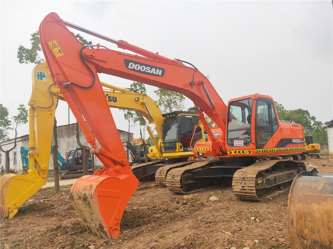 2020 Doosan DH220LC-7 Crawler Excavator