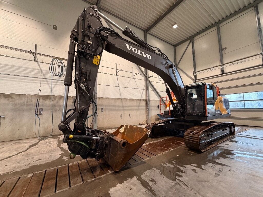 2024 Volvo EC300EL Crawler Excavator
