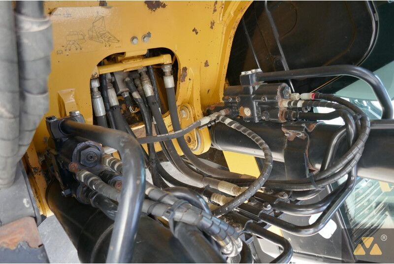 2015 Caterpillar 320EL Crawler Excavator