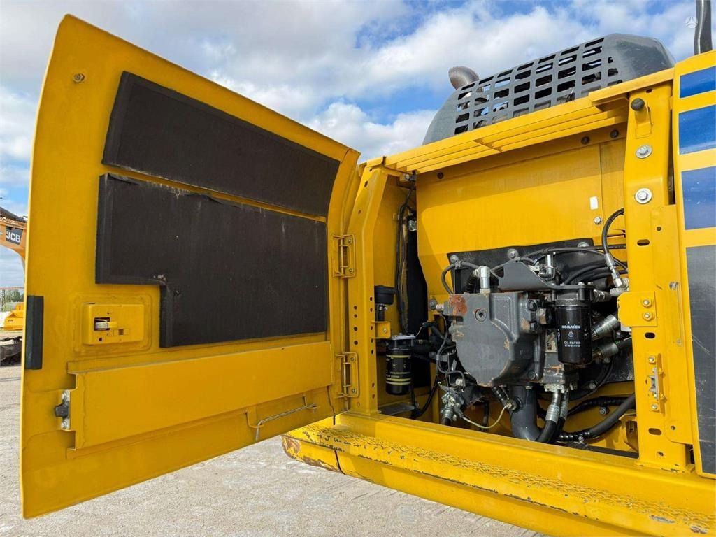 2012 Komatsu PC240LC-10 Crawler Excavator