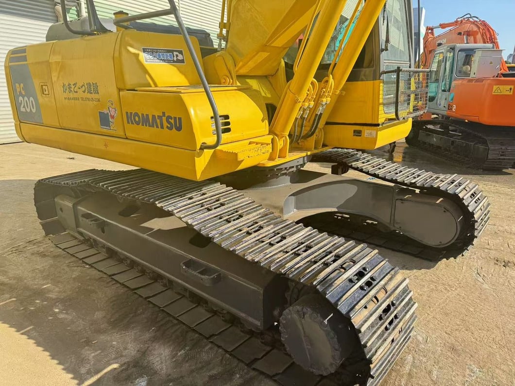 2018 Komatsu PC200-8 Crawler Excavator