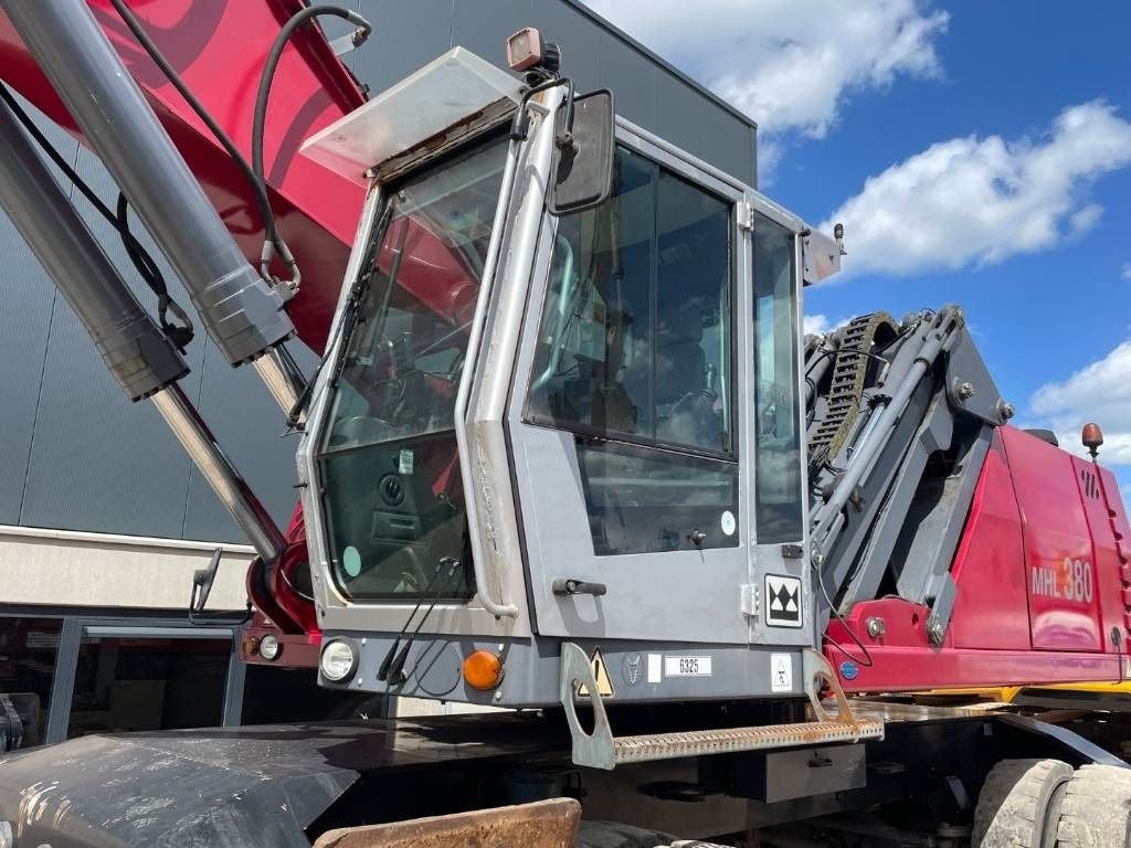 2011 Fuchs MHL380 Material Handler