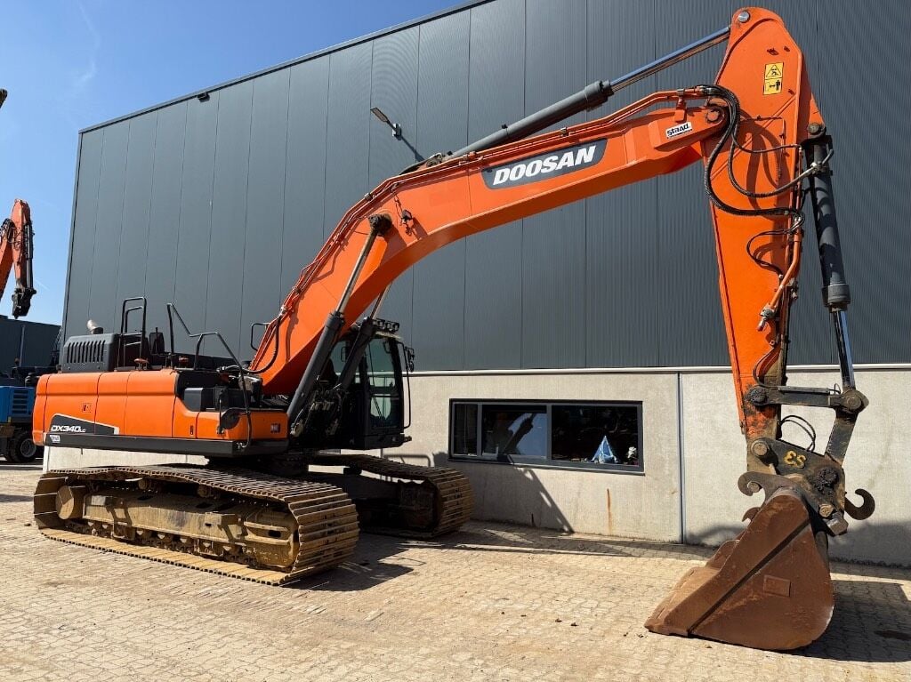 2018 Doosan DX340LC Crawler Excavator