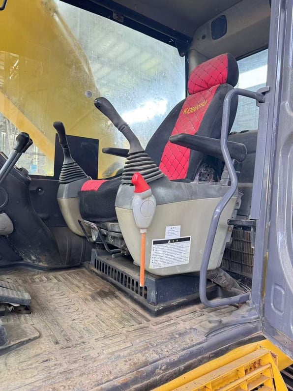 2018 Komatsu PC200-8 Crawler Excavator