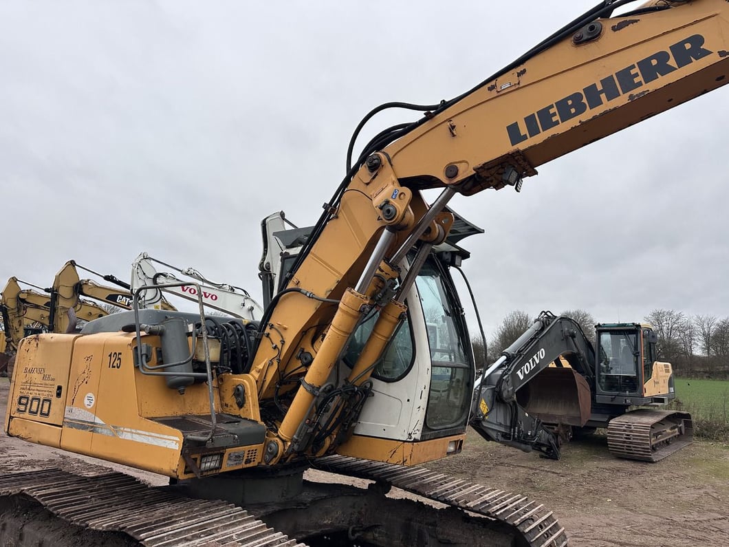 2011 Liebherr R900C LITRONIC Crawler Excavator
