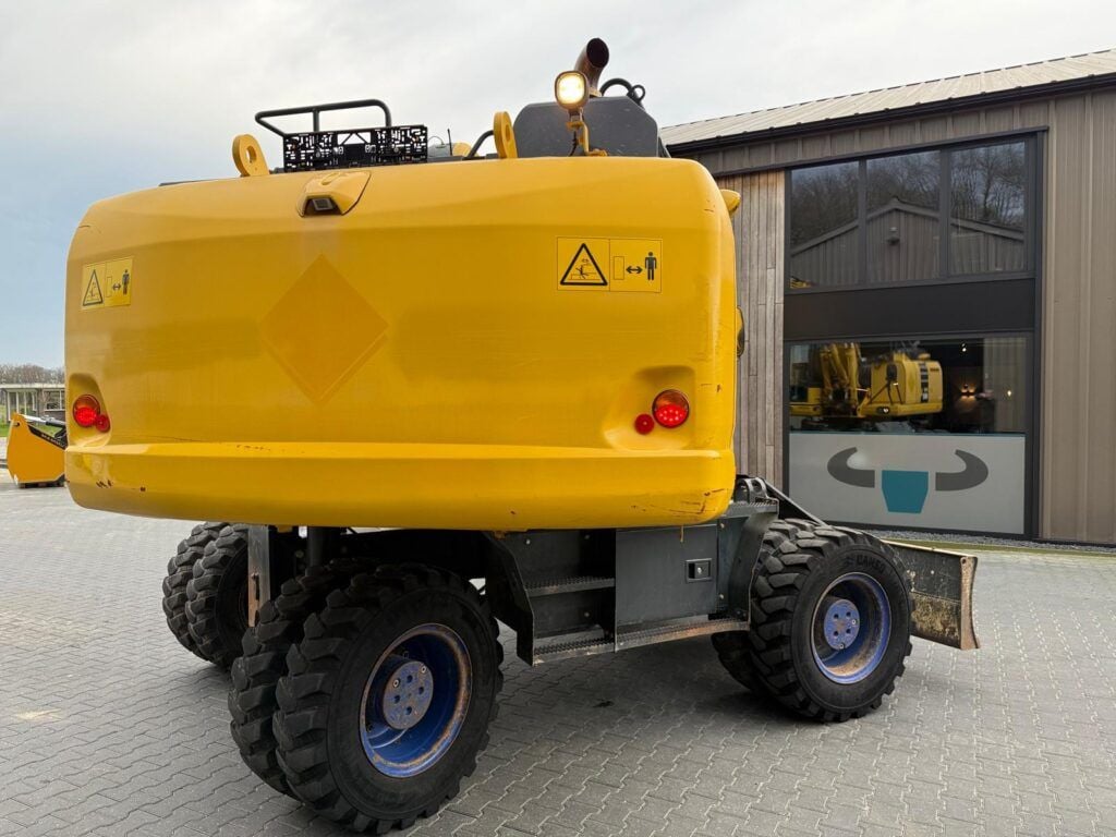 2018 Komatsu PW180-10 Wheel Excavator
