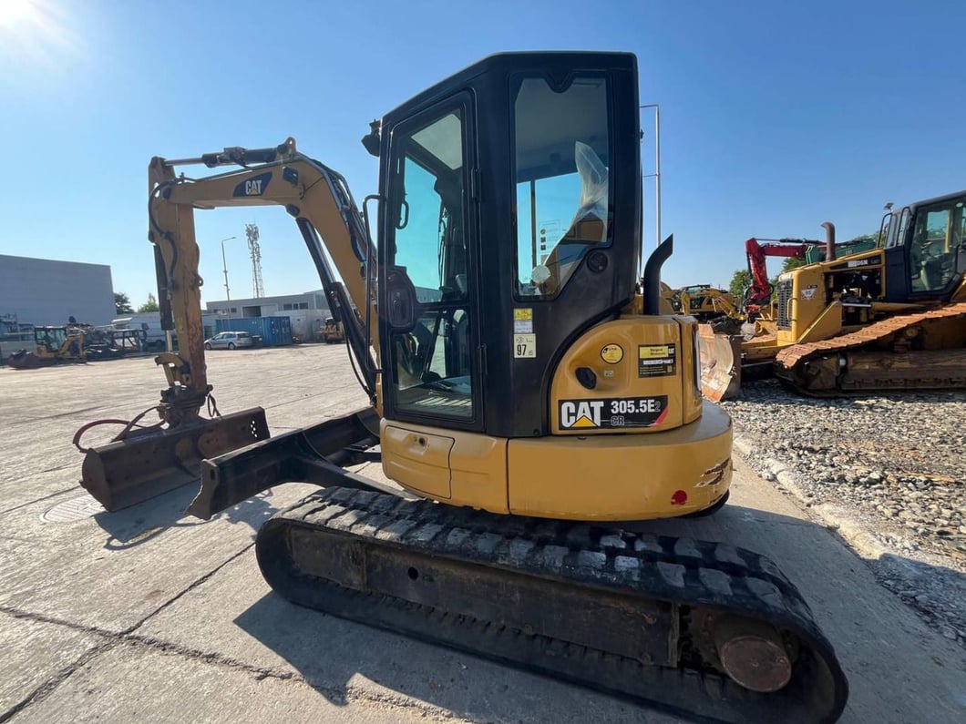 2019 Caterpillar 305.5E2 Crawler Excavator