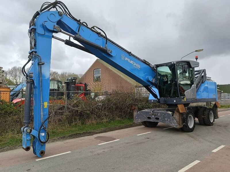 2019 Fuchs MHL331 Material Handler