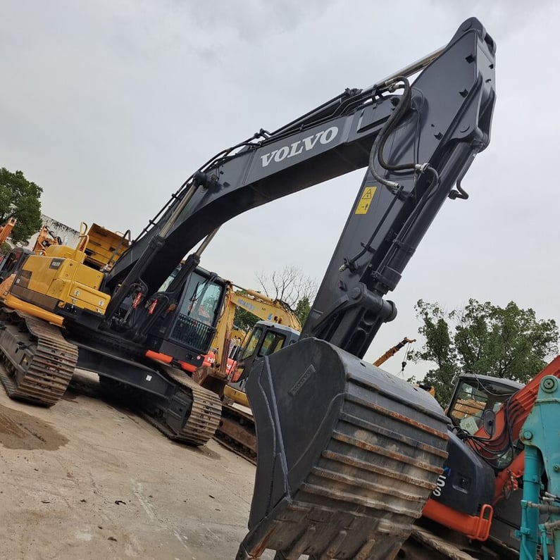 2025 Volvo EC480D Crawler Excavator