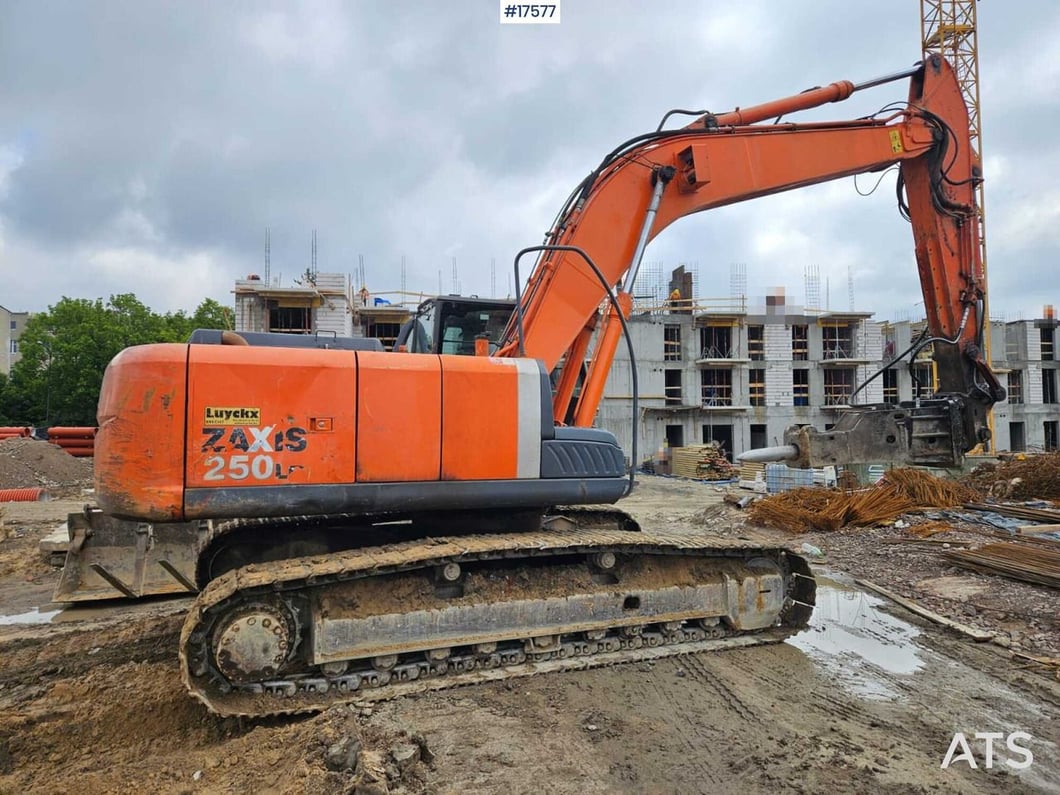 2011 Hitachi ZX250 Crawler Excavator