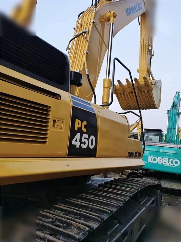 2019 Komatsu PC450-8 Crawler Excavator