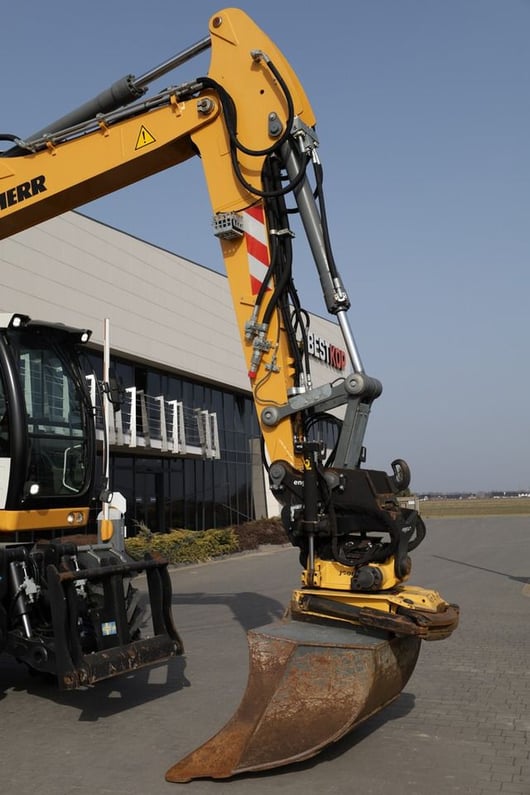 2017 Liebherr A914 LITRONIC Wheel Excavator