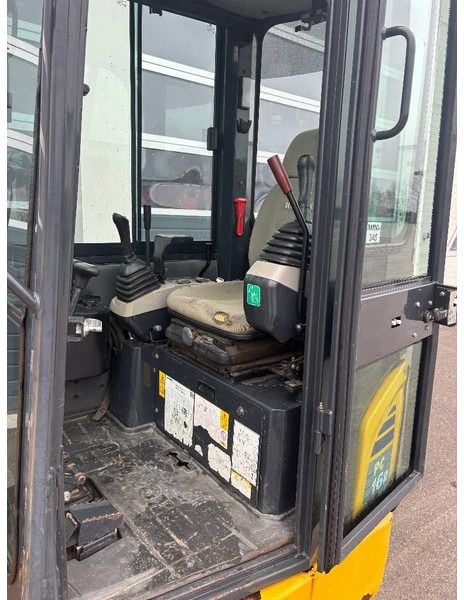 2018 Komatsu PC16R-3HS Mini Excavator
